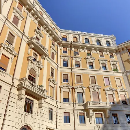 아파트 And St. Angelo 5 *